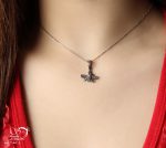گردنبندکوچک نقره فروهر کد:۱۲۳۳