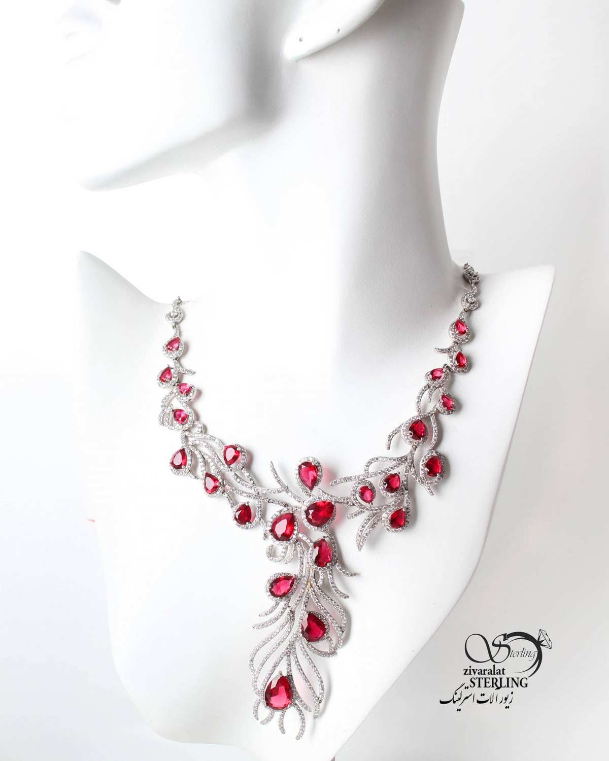 Silver necklace with ruby گردنبند نقره یا سنگ طرح یاقوت