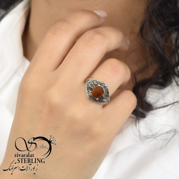 انگشتر نقره زنانه با سنگ عقیق